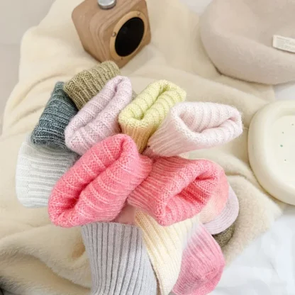 Thermal Socks with Gradient Design - Image 6