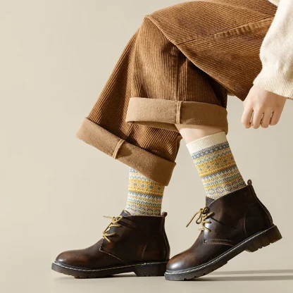Thick Cozy Socks with Retro Print - Image 4