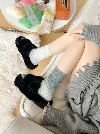 Thermal Socks with Gradient Design - Image 9