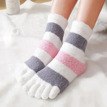 Thick Warm Socks with Stripe Pattern - Image 2