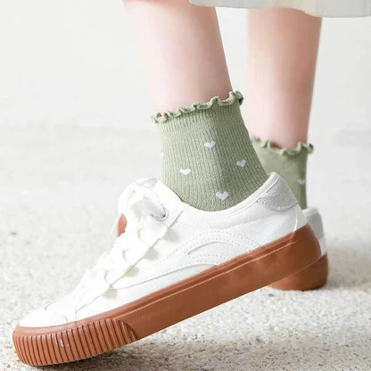 Scallop Trim Socks with Heart Pattern - Image 7